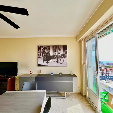 T3 Central, Beach And Rcm Convenience Rocabruna